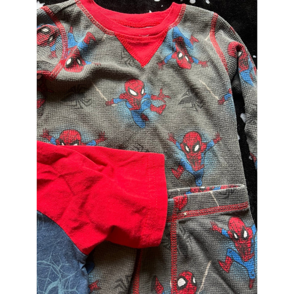 Spiderman Christmas bundle 5T - Picture 3 of 5